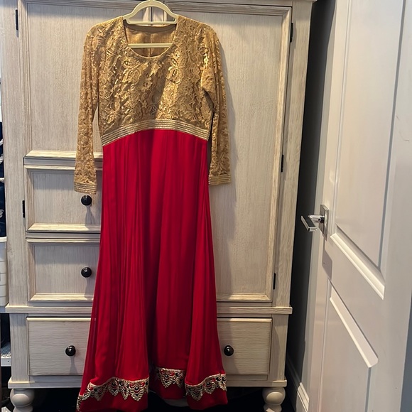 Once piece Salwar Kameez - Picture 1 of 11